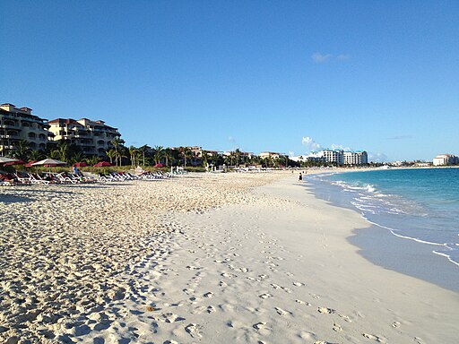 Grace_Bay_-_panoramio